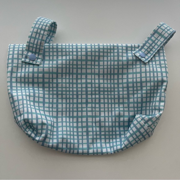 Lighthouse Kids blue and white small single pocket double handle wet bag - Picture 3 of 4